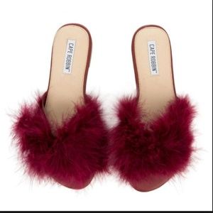 Cape Robbin fur flip flop slides wine Sandal1